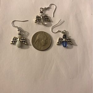 Size compared to a quarter: Angel Christmas earrings, in different colors.